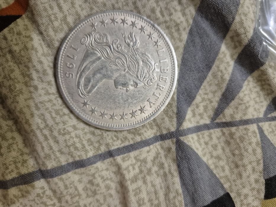 US монети реплики 1851 г. 1865 г.