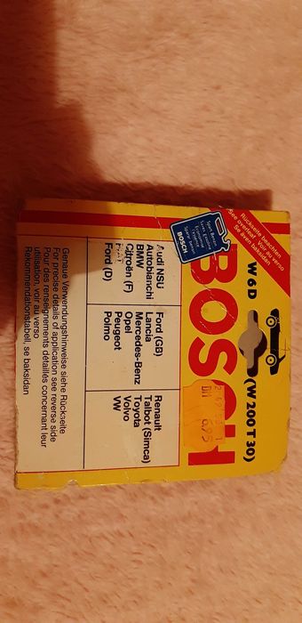 Продавам свещи за кола Bosch W6D