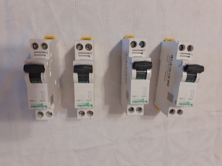 Sigurante electrice automate Schneider