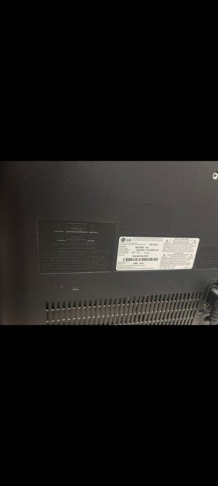 Телевизор LG, 80 диагональ