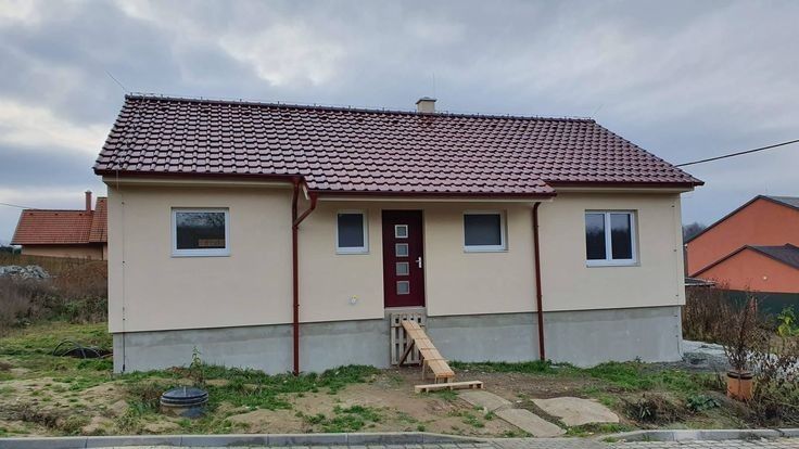 Vand case modulare 6.5 x 8 m din panouri sandwich