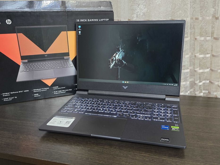 HP Victus D15 / 2025г / RTX 4050 / i5-13 Gen / игровой ноутбук