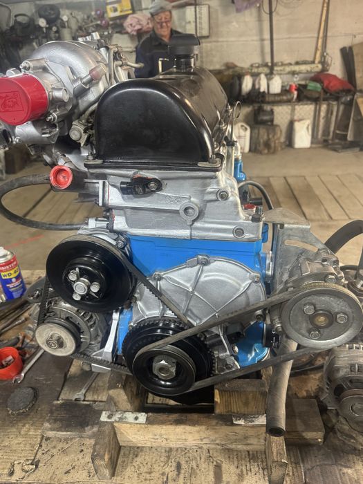 Продажа двиготелья от нивы