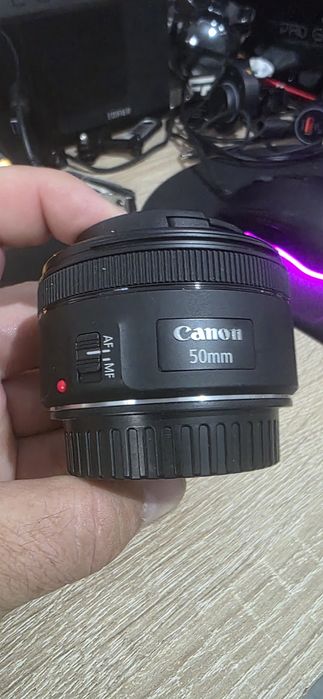 Obiectiv Canon EF 50mm f/1.8