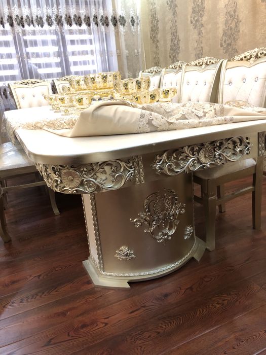 Стол ва стул срочна сотилади