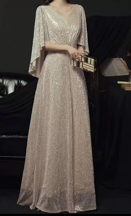 Платье вечернее