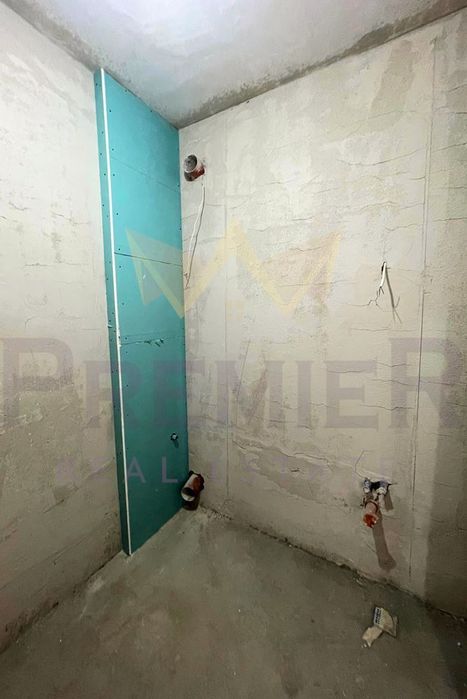 Продава се Двустаен апартамент в Бургас, Славейков - 71 кв.м за 862 €/кв.м - Снимка #8