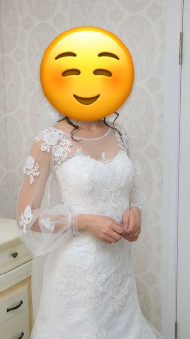 Продам свадебное платье с шлейфом