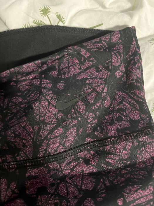 Клинове: nike, hm. Размер S-M