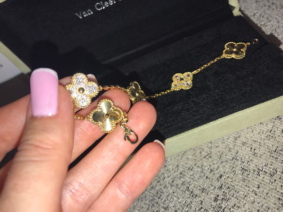 Гривна Van Cleef позлатена