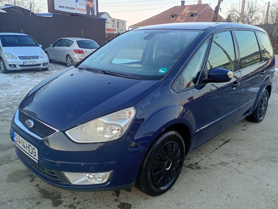 Vând Ford Galaxy