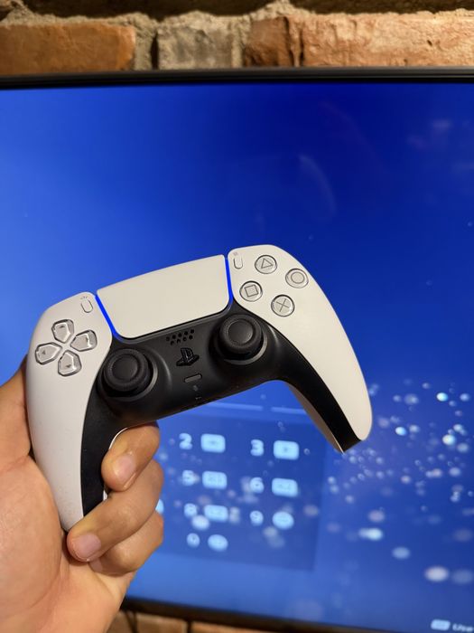 Playstation 5 1TB cu controler