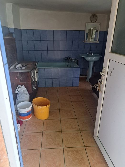 Casă + teren 1400 mp în Gâlgău, Sălaj – 3 camere, anexe, zonă verde, 2