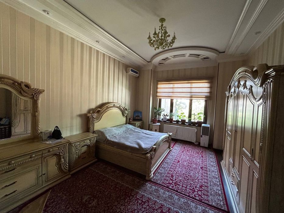 Бободехкон, Юнусабад! Продаётся дом 12 соток 7 комнат