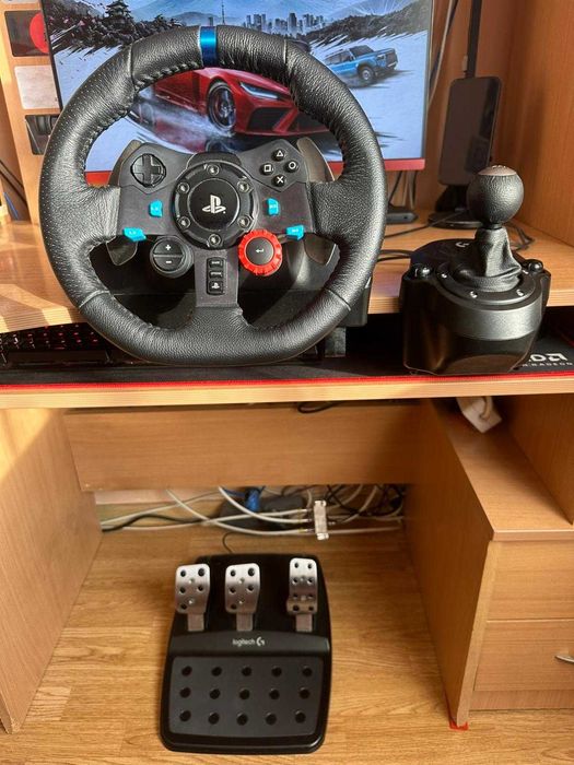 Setup Gaming Complet PS5 Disc Edition + Logitech G29 cu Schimbător și Pedale + Logitech G733 LIGHTSPEED Wireless