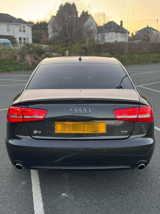 Portiera usa portbagaj triple bara spate trager faruri aripa fuzeta interior scaune volan navigatie oglinda praguri audi a6 c7