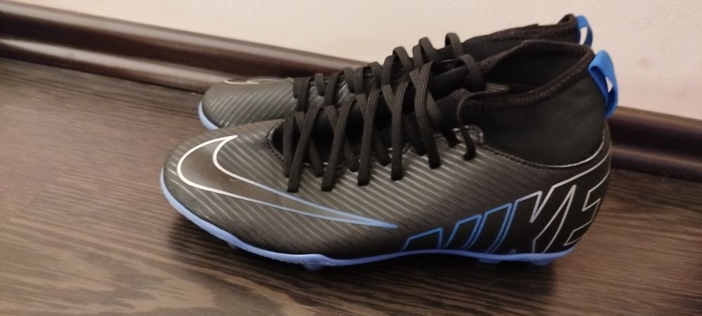 Vând papuci  Mercurial nike