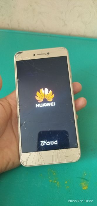 Телефон HUAWEI P8 lite