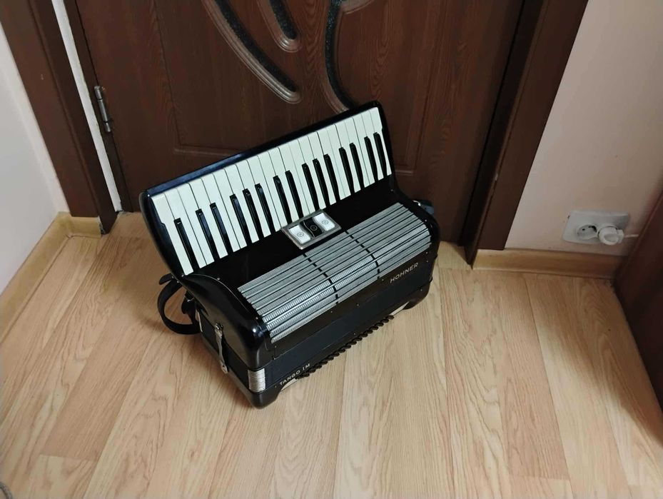 Acordeon Hohner Tango I M  96 Basi Impecabil