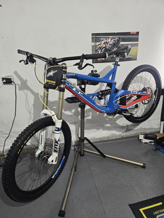 GT FURY колело за спускане,downhill, Fox 40