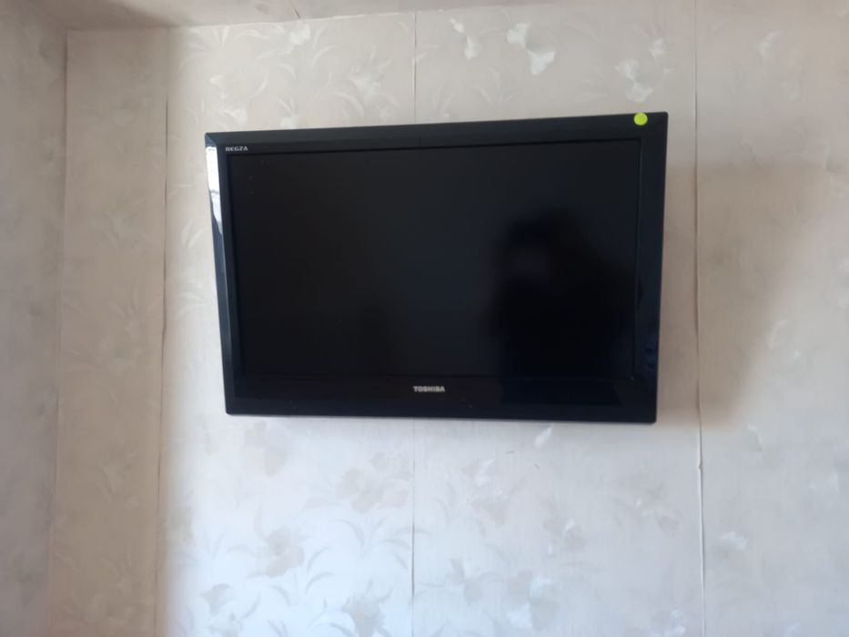 продаётся хороший телевизор.