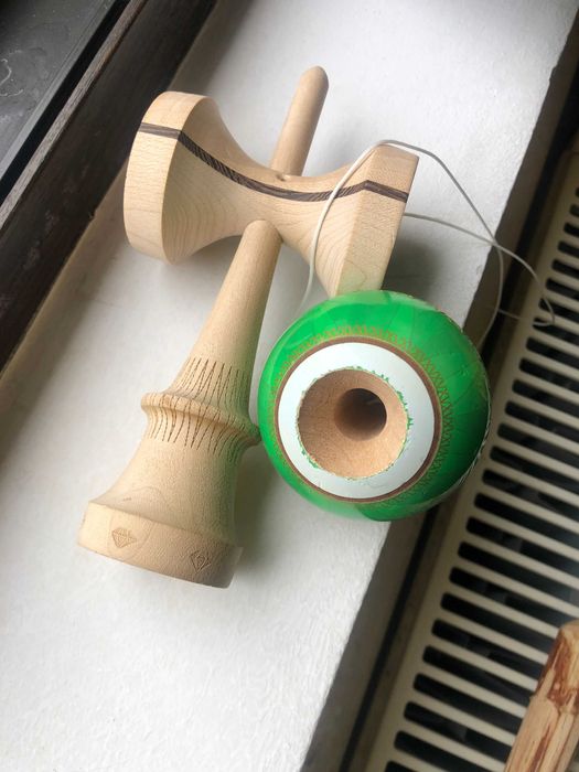 Kendama Sweets Emerald