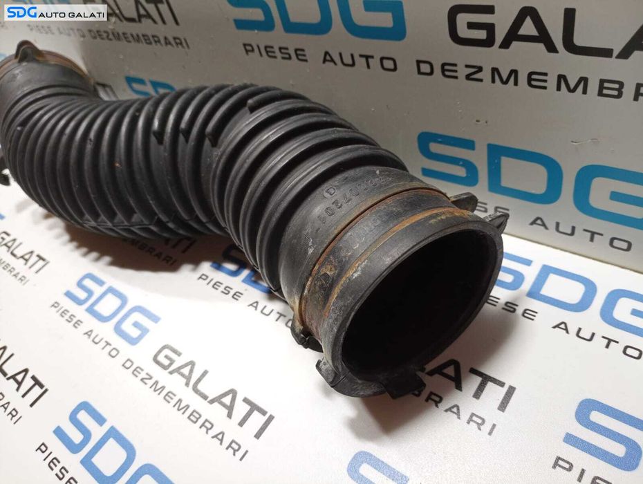 Conducta Furtun Tub Tubulatura Admisie Aer Turbo Turbina Turbosuflanta Renault Megane 3 Hatchback 1.9 DCI 2008 - 2015 Cod 8200720174 [M4276]