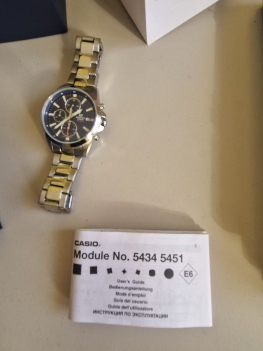 Часы Casio Edifice совершенно новые.