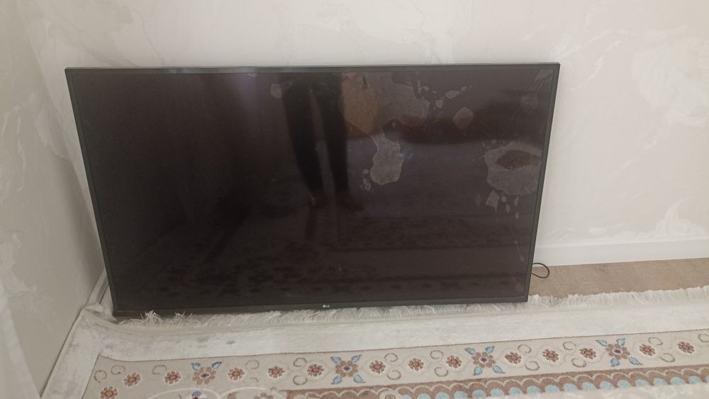 Телевизор на запчасти