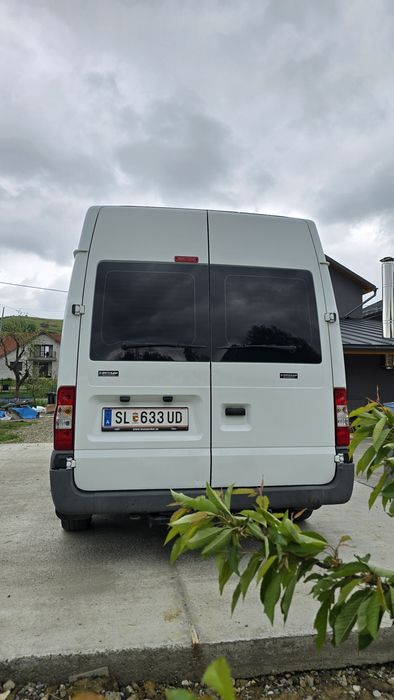 Ford Transit / Tourneo 2.2 Diesel 9 locuri – 2010 – 205.000 km reali