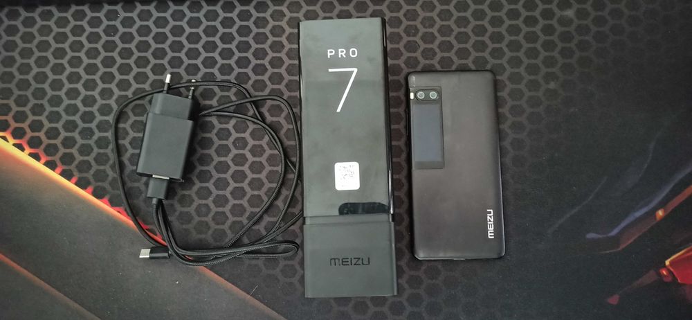 Продам смартфон meizu 7 pro