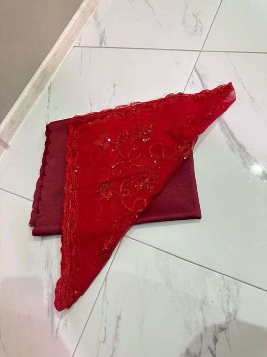 Покривка за къна блестяща