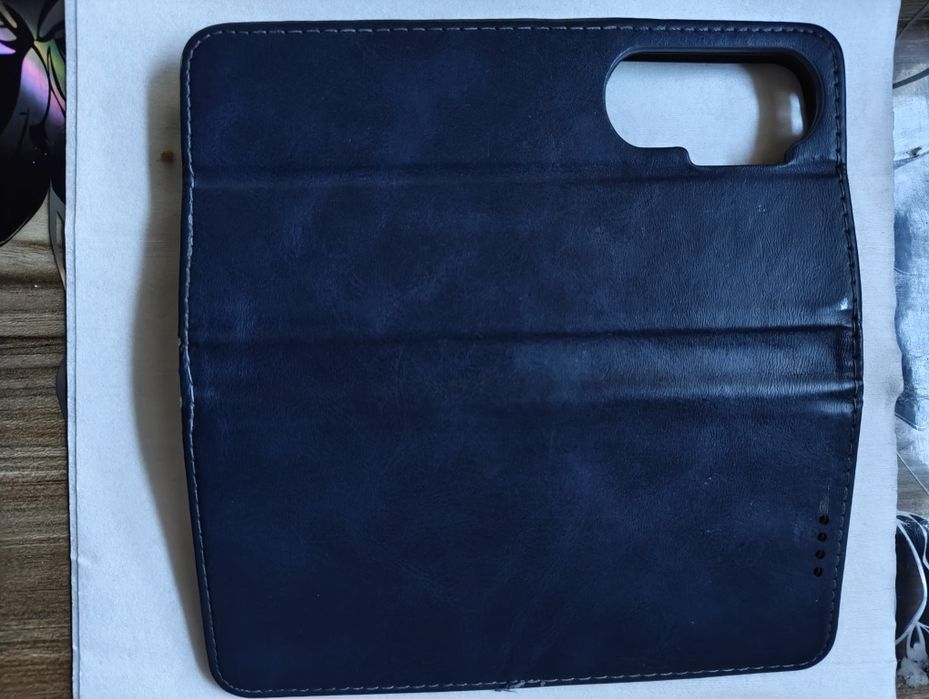 Продавам два калъфа