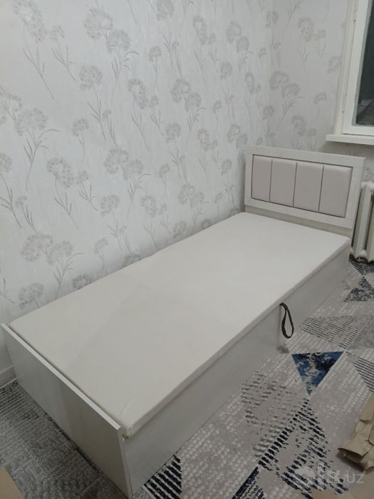 Kravat sunduk krovat divan spalni