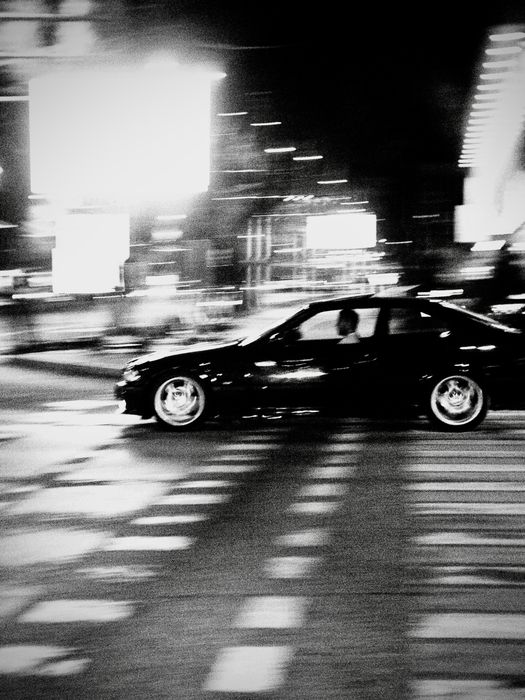 Olympus EPL1 с объективом, флешкой и чехлом.