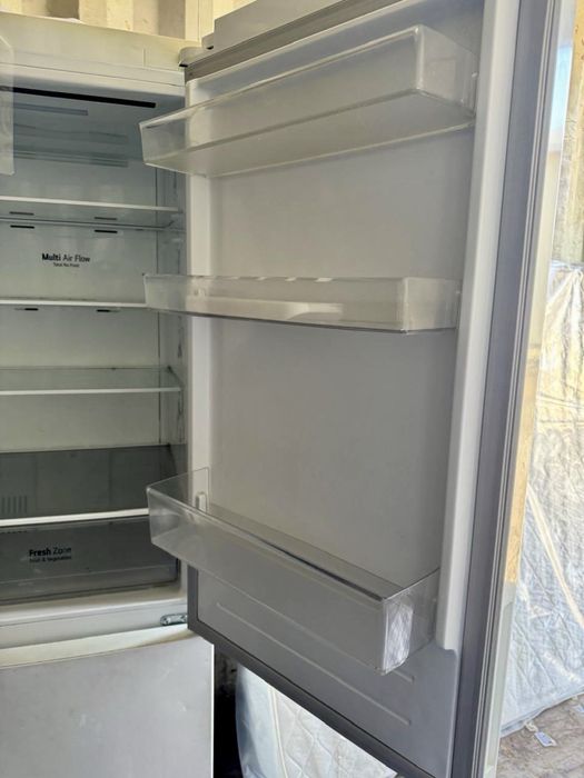 Холодильник   .LG