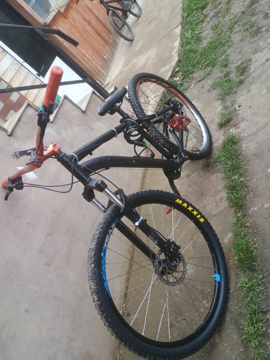 Vând bicicleta rockrider st120, bicicleta este într-o stare bună