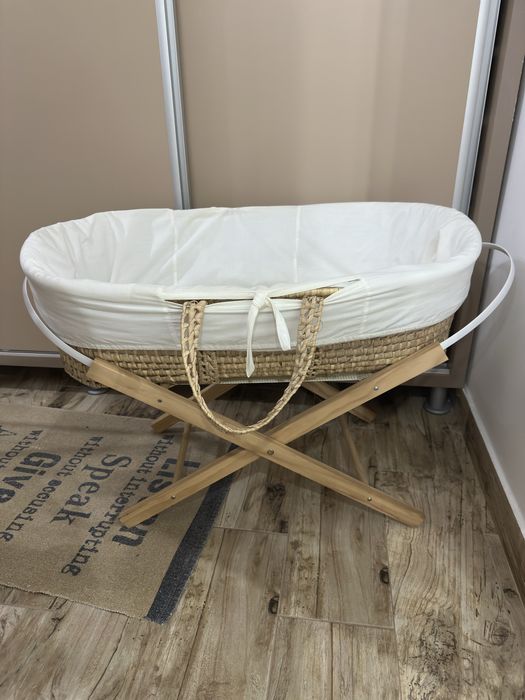 Cos bebe tip Moses, patut bebe tip cosulet