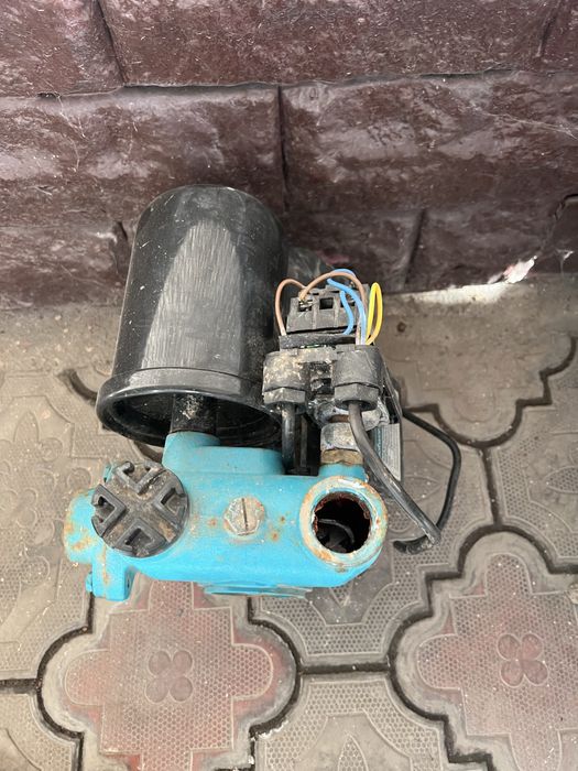 Насос воды сломанный / suv nasosi