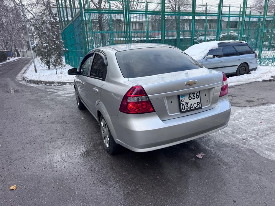 Продам шевролет нексия