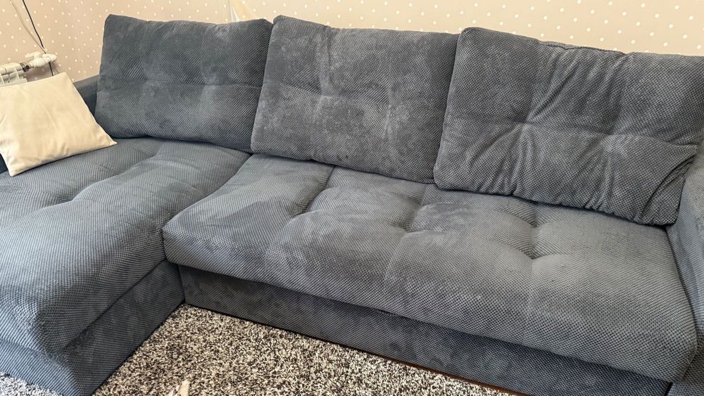 Продам диван угловой