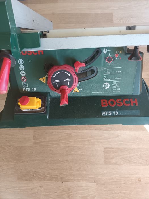 Професионален циркуляр Bosch