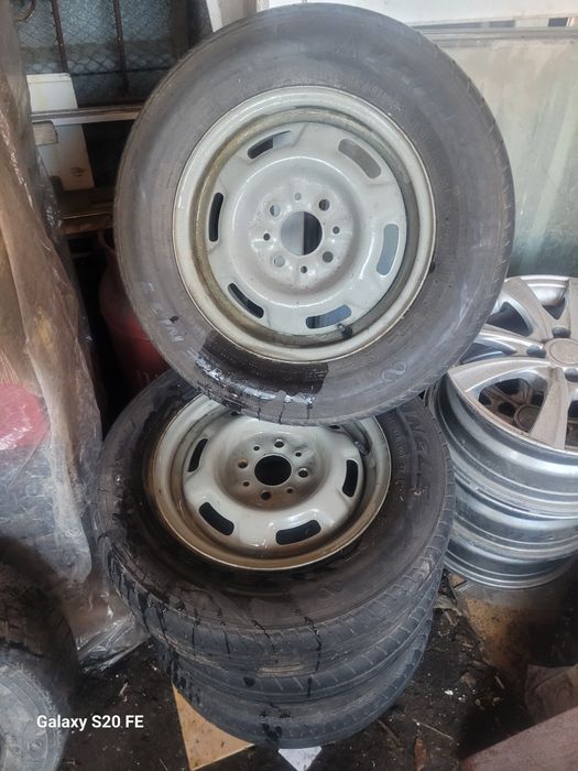 Шины с дисками на 13 4/100