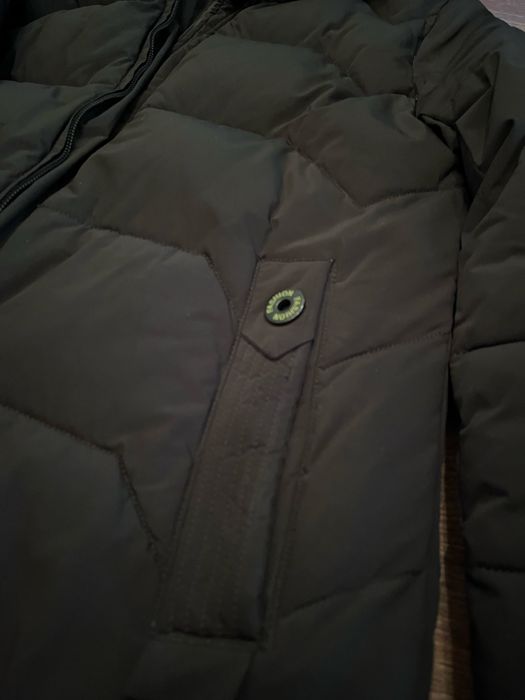 Продам куртку женскую