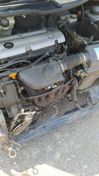Peugeot 206cc 2.0 136 к.с