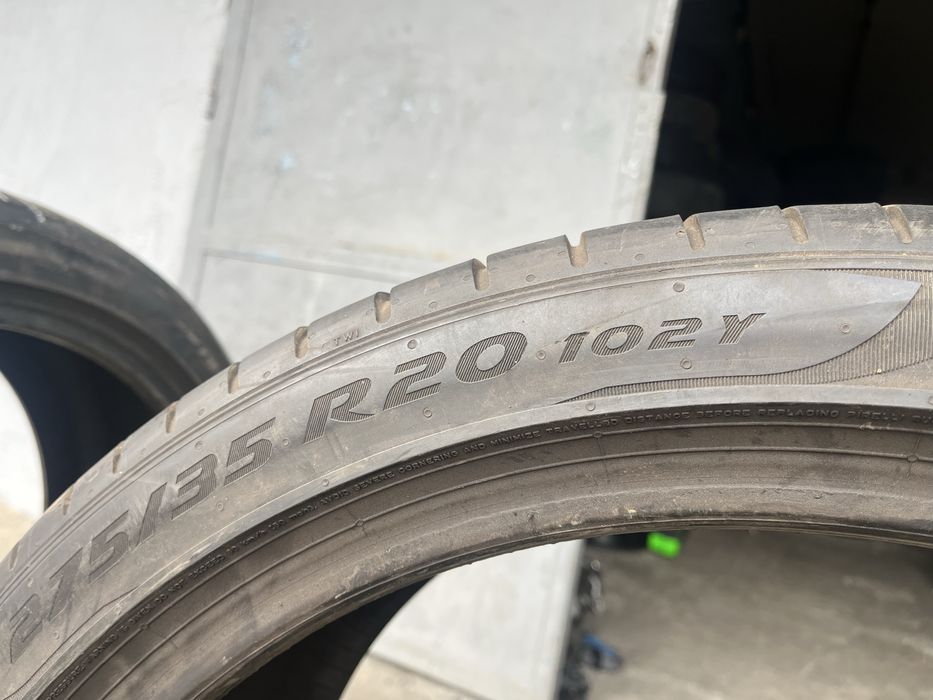 2 бр. летни гуми 275/35/20 Pirelli RSC DOT 3221 3,5 mm