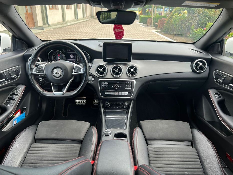 Vând Mercedes CLA 220D 4Matic 4x4 177cp