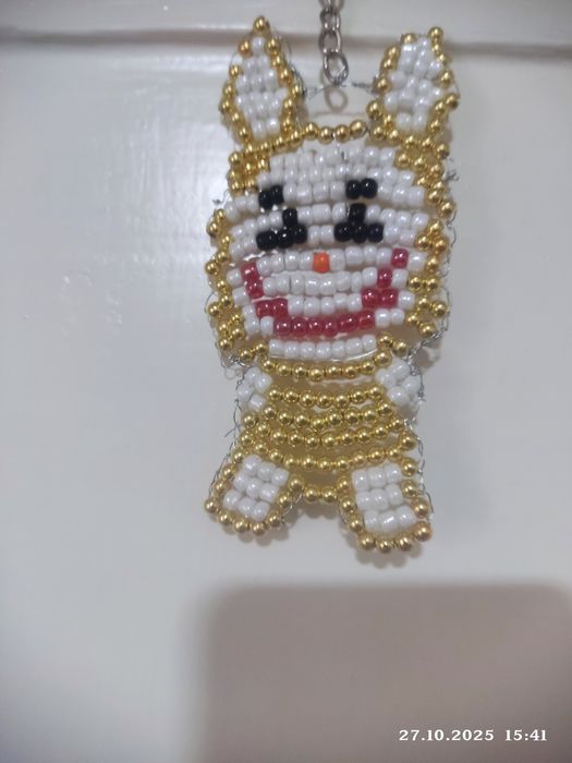Подвески из бисера.