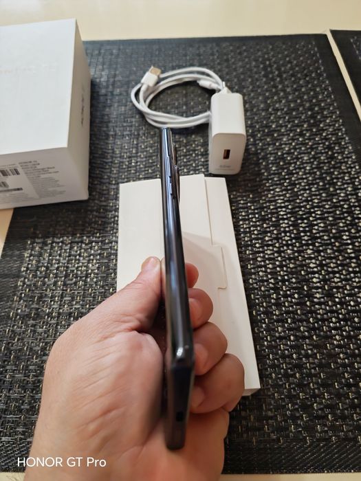 HONOR 70, 8/128 гб.