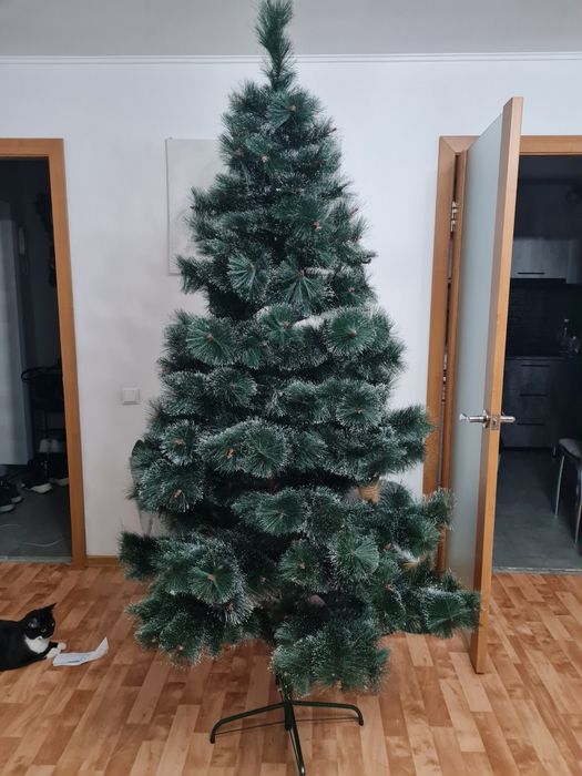 Продам Ёлку в отличном состоянии